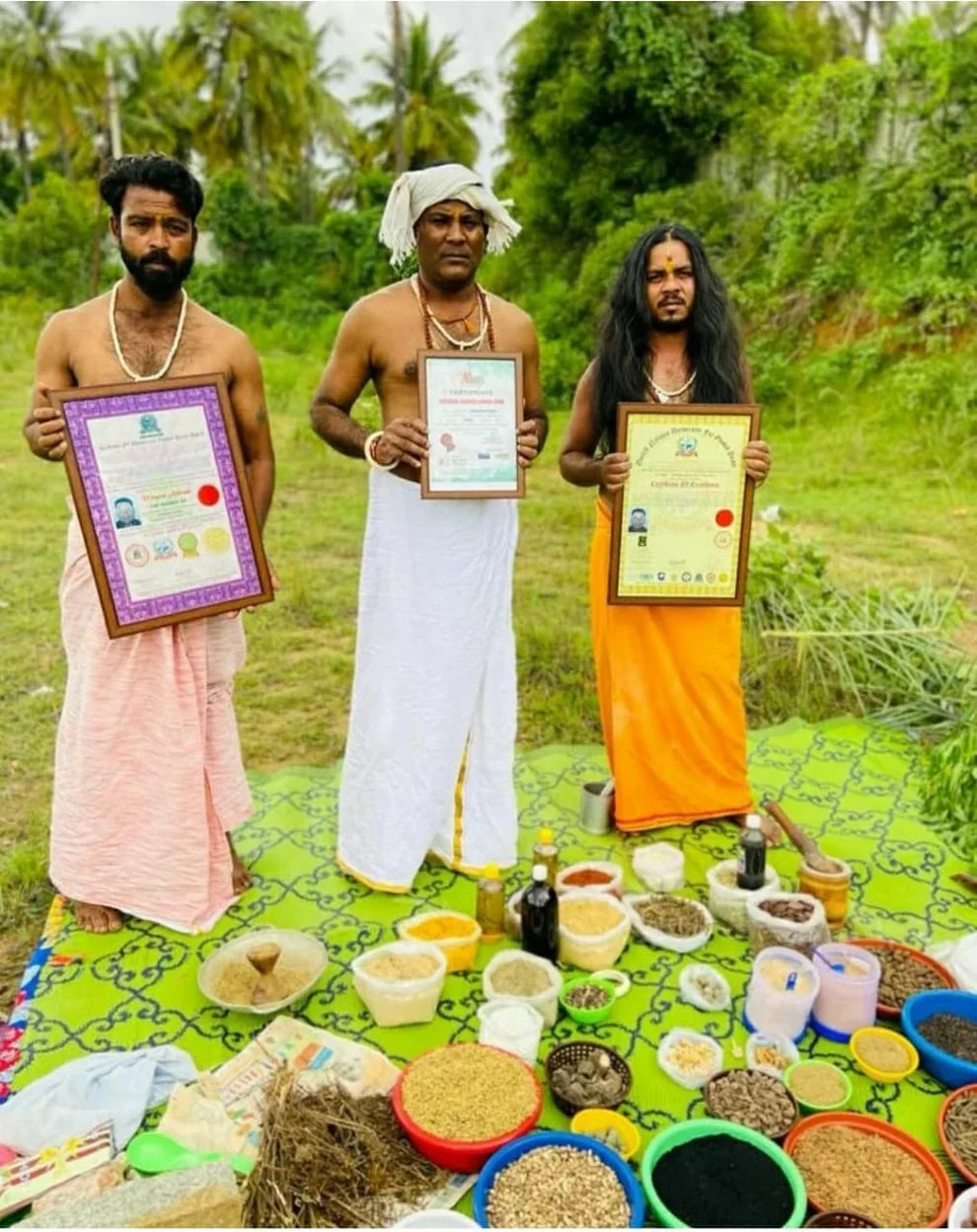 KARNATAKA HAKKI PIKKI NEELAMBARI HERBAL HAIR OIL